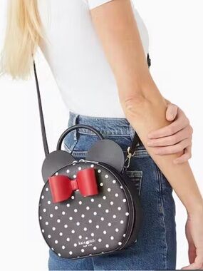 〰️ kate spade disney crossbody